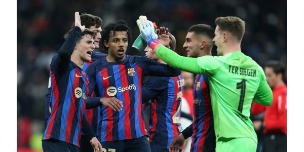 Un gol en propia decide el partido